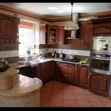 Lodge W Domu Z Kominkiem I Ogrodem