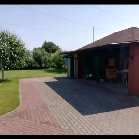 W Domu Z Kominkiem I Ogrodem Lodge